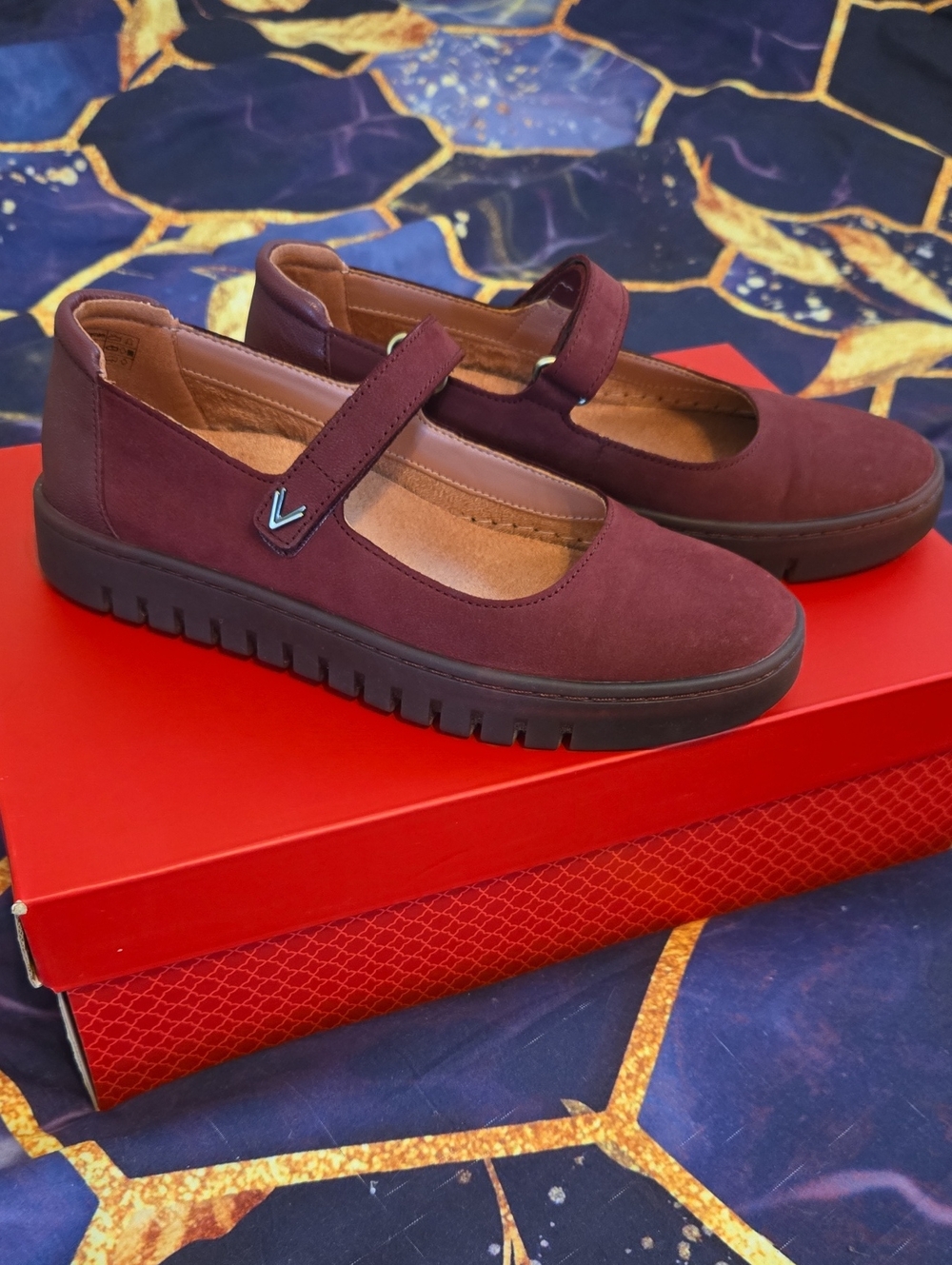 Vionic Uptown Mary Jane Burgundy Wine Size 5